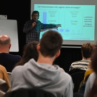 Iñaki Iurrebaso soziologoaren hitzaldia