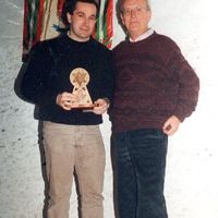 xdz4/xdz4_arg/xdz4_arg_d/xdz4_arg_d061/xdz4_arg_d061_argazkilaria - tola/xdz4_arg_d061_argazkilaria - tola_omenaldia13.jpg