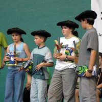 xdz4/xdz4_arg/xdz4_arg_d/xdz4_arg_d178/xdz4_arg_d178_2004-05-28 Zarautz Gip. Esk. Txap/xdz4_arg_d178_2004-05-28_Zarautz Gip. Esk. Txap_Zarautz Gip. Eskolarteko Txap. 2004 (46).JPG