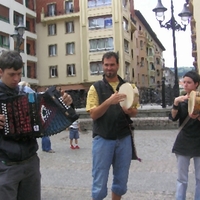 xdz4/xdz4_arg/xdz4_arg_d/xdz4_arg_d406/xdz4_arg_d406_Zarautz Bertso Eguna 2007 uztaila/xdz4_arg_d406_Zarautz Bertso Eguna 2007 uztaila_Txepelketa 2007/xdz4_arg_d406_2007-uztaila_Zarautz Bertso Eguna_2007_Txepelketa_P1010161.JPG