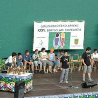 xdz4/xdz4_arg/xdz4_arg_d/xdz4_arg_d178/xdz4_arg_d178_2004-05-28 Zarautz Gip. Esk. Txap/xdz4_arg_d178_2004-05-28_Zarautz Gip. Esk. Txap_Zarautz Gip. Eskolarteko Txap. 2004 (6).JPG