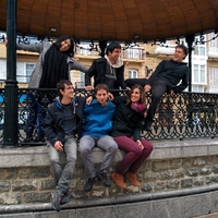 xdz4_arg/xdz4_arg/xdz4_arg_000655/xdz4_arg_000655_033_TULIPANAK (Zarautz).jpg