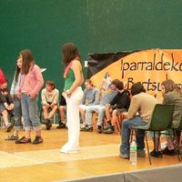 xdz4/xdz4_arg/xdz4_arg_d/xdz4_arg_d430/xdz4_arg_d430_2006-06-02 Miarritze-Bertsulari Ttipi/xdz4_arg_d430_2006-06-02_Miarritze-Bertsulari Ttipi_P1070342.JPG