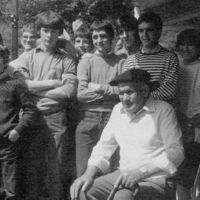 xdz4/xdz4_arg_d/xdz4_arg_d060/xdz4_arg_d060_uztapide eta gazteak81.jpg