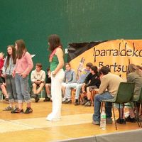 xdz4/xdz4_arg/xdz4_arg_d/xdz4_arg_d430/xdz4_arg_d430_2006-06-02 Miarritze-Bertsulari Ttipi/xdz4_arg_d430_2006-06-02_Miarritze-Bertsulari Ttipi_Kopia - P1070341.JPG