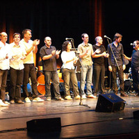 xdz4/xdz4_arg/xdz4_arg_d/xdz4_arg_d536/xdz4_arg_d536_2008-07-25-Donostia-Bertso-Jazz/xdz4_arg_d536_2008-07-25-Donostia-Bertso-Jazz_bertsojazz13.jpg