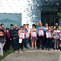 Euskal Herriko Bertsozale Elkartea Ziburuko Kaskarotenea ikastolaren aldeko  agerraldian  -