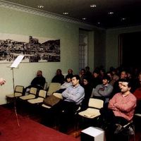 xdz4_arg/xdz4_arg/xdz4_arg_d/xdz4_arg_d120/xdz4_arg_d120_larre/xdz_arg_d120_larre_Joanitori omenaldia 00/xdz4_arg_d120_larre_Joanitori omenaldia 00_Amuriza eta jendea.jpg