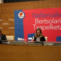 NAFARROAKO BERTSOLARI TXAPELKETA (42. 2015) -  PRENTSAURREKOAK -