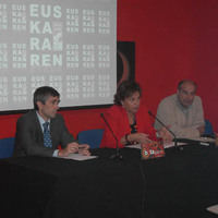 xdz4_arg/xdz4_arg/xdz4_arg_d/xdz4_arg_d553/xdz4_arg_d553_2008/xdz4_arg_d553_2008_2008 txapelketa/xdz4_arg_d553_2008_2008-txapelketa_Aurkezpen prentsaurrekoa/xdz4_arg_d553_2008_2008-txapelketa_Aurkezpen-prentsaurrekoa_PICT0259.jpg