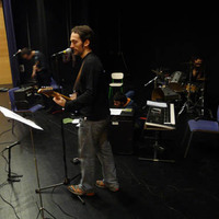 xdz4_arg/xdz4_arg/xdz4_arg_d/xdz4_arg_d538/xdz4_arg_d538_2008-03-00 MB/xdz4_arg_d538_2008-03-00-MB_musikatuak/xdz4_arg_d538_2008-03-00-MB_musikatuak_emanaldia_2008-03-29/xdz4_arg_d538_2008-03-00-MB_musikatuak_emanaldia_P1020363.jpg