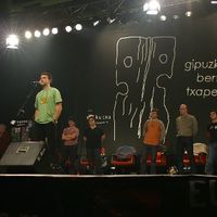 xdz4/xdz4_arg/xdz4_arg_d/xdz4_arg_d160/xdz4_arg_d160_Gipuzkoako bertsolari txapelketa 2003/xdz4_arg_d160_2003_Gipuzkoako bertsolari txapelketa _IMG_8765.JPG