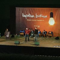 xdz4/xdz4_arg/xdz4_arg_d/xdz4_arg_d363/xdz4_arg_d363_gernika 11-19___/xdz4_arg_d363_gernika 11-19___aukeratuak/xdz4_arg_d363_11-09_gernika_aukeratuak_PB194512.JPG