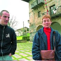 xdz4/xdz4_arg/xdz4_arg_d/xdz4_arg_d526/xdz4_arg_d526_bertsolari aldizkaria/xdz4_arg_d526_bertsolari aldizkaria_50/xdz4_arg_d526_bertsolari aldizkaria_49_50B/xdz4_arg_d526_bertsolari aldizkaria_50_50B_z1.jpg