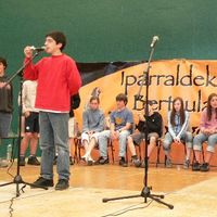 xdz4/xdz4_arg/xdz4_arg_d/xdz4_arg_d430/xdz4_arg_d430_2006-06-02 Miarritze-Bertsulari Ttipi/xdz4_arg_d430_2006-06-02_Miarritze-Bertsulari Ttipi_P1070323.JPG