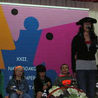 xdz4/xdz4_arg/xdz4_arg_d/xdz4_arg_d461/xdz4_arg_d461_Larraintzar-2008-05-31/xdz4_arg_d461_Larraintzar-2008-05-31_Bertso-eskolen-eguna/xdz4_arg_d461_Larraintzar-2008-05-31_Bertso-eskolen-eguna_Amaia Elizagoien-ona.jpg