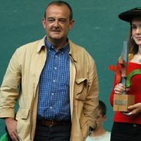 xdz4/xdz4_arg/xdz4_arg_d/xdz4_arg_d178/xdz4_arg_d178_2004-05-28 Zarautz Gip. Esk. Txap/xdz4_arg_d178_2004-05-28_Zarautz Gip. Esk. Txap_Zarautz Gip. Eskolarteko Txap. 2004 (112).JPG