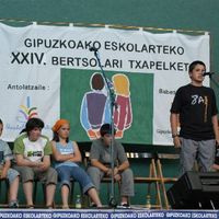 xdz4/xdz4_arg/xdz4_arg_d/xdz4_arg_d178/xdz4_arg_d178_2004-05-28 Zarautz Gip. Esk. Txap/xdz4_arg_d178_2004-05-28_Zarautz Gip. Esk. Txap_Zarautz Gip. Eskolarteko Txap. 2004 (19).JPG
