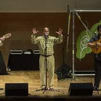 AHOZKO INPROBISAZIOA MUNDUAN TOPAKETAK (1.a. 2003. Donostia) -