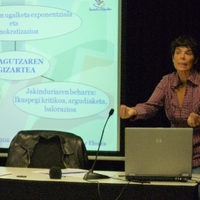 AHOA BETE HOTS (2. 2011. Villabona) -  JARDUNALDIAK -