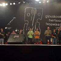 xdz4/xdz4_arg/xdz4_arg_d/xdz4_arg_d160/xdz4_arg_d160_Gipuzkoako bertsolari txapelketa 2003/xdz4_arg_d160_2003_Gipuzkoako bertsolari txapelketa _IMG_8794.JPG