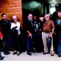 BERTSOLARI ALDIZKARIA (73. zk.) -  Elkarte baten familia-argazkia -