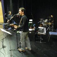 xdz4_arg/xdz4_arg/xdz4_arg_d/xdz4_arg_d538/xdz4_arg_d538_2008-03-00 MB/xdz4_arg_d538_2008-03-00-MB_musikatuak/xdz4_arg_d538_2008-03-00-MB_musikatuak_ensaioa_2008-03-28/xdz4_arg_d538_2008-03-00-MB_musikatuak_ensaioa-2008-03-28_P1020362.jpg