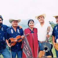 xdz4_arg/xdz4_arg/xdz4_arg_d/xdz4_arg_d457/xdz4_arg_d457_JAIALDIAK/xdz4_arg_d457_jaialdiak_23-guillermo y losleones-p935.jpg