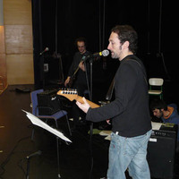 xdz4_arg/xdz4_arg/xdz4_arg_d/xdz4_arg_d538/xdz4_arg_d538_2008-03-00 MB/xdz4_arg_d538_2008-03-00-MB_musikatuak/xdz4_arg_d538_2008-03-00-MB_musikatuak_emanaldia_2008-03-29/xdz4_arg_d538_2008-03-00-MB_musikatuak_emanaldia_P1020359.jpg