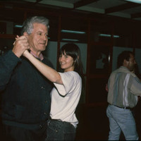 Bertsolariak dantzari -