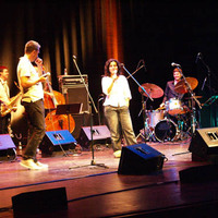 xdz4/xdz4_arg/xdz4_arg_d/xdz4_arg_d536/xdz4_arg_d536_2008-07-25-Donostia-Bertso-Jazz/xdz4_arg_d536_2008-07-25-Donostia-Bertso-Jazz_bertsojazz04.jpg