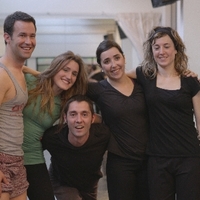 ERRIMAK OINETAN -  Bereziak -