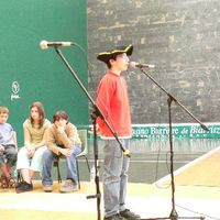 xdz4/xdz4_arg/xdz4_arg_d/xdz4_arg_d430/xdz4_arg_d430_2006-06-02 Miarritze-Bertsulari Ttipi/xdz4_arg_d430_2006-06-02_Miarritze-Bertsulari Ttipi_P1070457.JPG