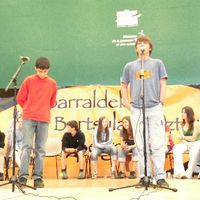 xdz4/xdz4_arg/xdz4_arg_d/xdz4_arg_d430/xdz4_arg_d430_2006-06-02 Miarritze-Bertsulari Ttipi/xdz4_arg_d430_2006-06-02_Miarritze-Bertsulari Ttipi_P1070379.JPG