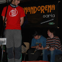 xdz4_arg/xdz4_arg/xdz4_arg_d/xdz4_arg_d544/xdz4_arg_d544_2009-04-25 Aiherra-Hernandorena finala/xdz4_arg_d544_2009-04-25-Aiherra-Hernandorena-finala_ekhi ta txerrikumea 2.jpg