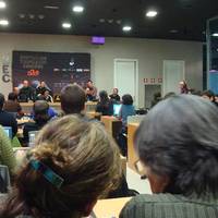 xdz4/xdz4_arg/xdz4_arg_d/xdz4_arg_d484/xdz4_arg_d484_2009-12-12-13-Foley/xdz4_arg_d484_2009-12-12-13-Foley_prentsareto bizkarrez.JPG