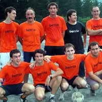 Antzuolako futbol partidua 2004