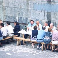 xdz4/xdz4_arg_d/xdz4_arg_d046/xdz4_arg_d046_Bertsotarako lekuak/xdz4_arg_d046_Bertsotarako lekuak_afaria2.jpg