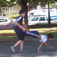 xdz4/xdz4_arg/xdz4_arg_d/xdz4_arg_d233/xdz4_arg_d233_udalekuak2005/2.txanda-Mirenen kamara/xdz4_arg_d233_2005_udalekuak_2. txanda-Mirenen kamara_etxe-txiki udalekuak 031.jpg