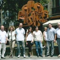 Amaia Agirre eta Jone Uria Xenpelar bertso-eskolako kideekin -