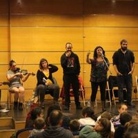 Altxa kopla hori! bertso saio musikatua