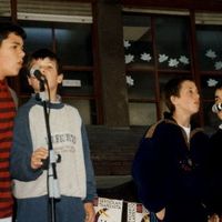 xdz4/xdz4_arg/xdz4_arg_d/xdz4_arg_d119_Eskolartekoak II/xdz4_arg_d119_Anaderako_Eskolartekoak II_Oihan-gorkak-Ander U.jpg