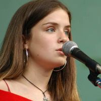 xdz4/xdz4_arg/xdz4_arg_d/xdz4_arg_d182/xdz4_arg_d182_Partehartzaileak argazkiak/xdz4_arg_d182_Partehartzaileak argazkiak_Handiak05-Alaia Martin.jpg