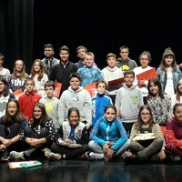 URRETXU ETA ZUMARRAGAKO ESKOLARTEKO BERTSO-PAPER  LEHIAKETA (28. 2015. Urretxu-Zumarraga) -  LEHIAKETAK -