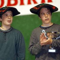 BEÑAT GAZTELUMENDI -  TXIKITAKO ARGAZKIAK -