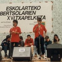 xdz4/xdz4_arg/xdz4_arg_d/xdz4_arg_d119_Eskolartekoak II/xdz4_arg_d119_Anaderako_Eskolartekoak II_Zarautz 96.jpg