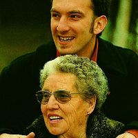 BERTSOLARI ALDIZKARIA (29. zk.) -  Maiaren abuela. Kanpotik begira -